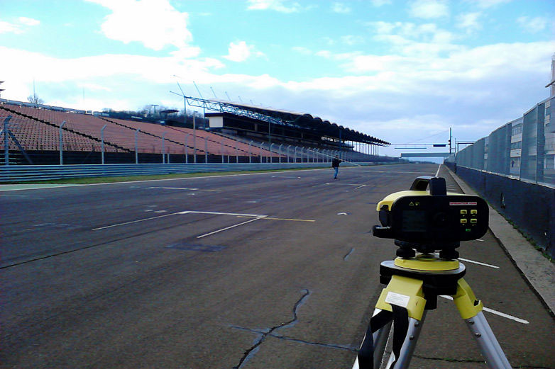 Földmérés keretein belül a Mogyoródi Forma1-es pálya felmérése